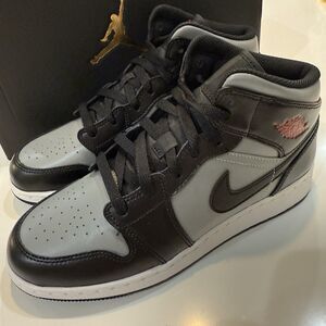 Nike Air Jordan 1 Mid GS 'Shadow' Black/Grey 554725-096 Size 7Y=Women's 8.5 NEW